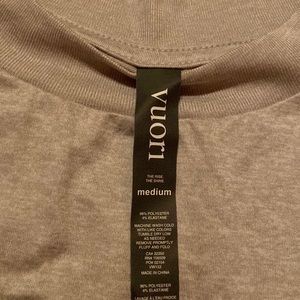 Vuori super soft long sleeve top!